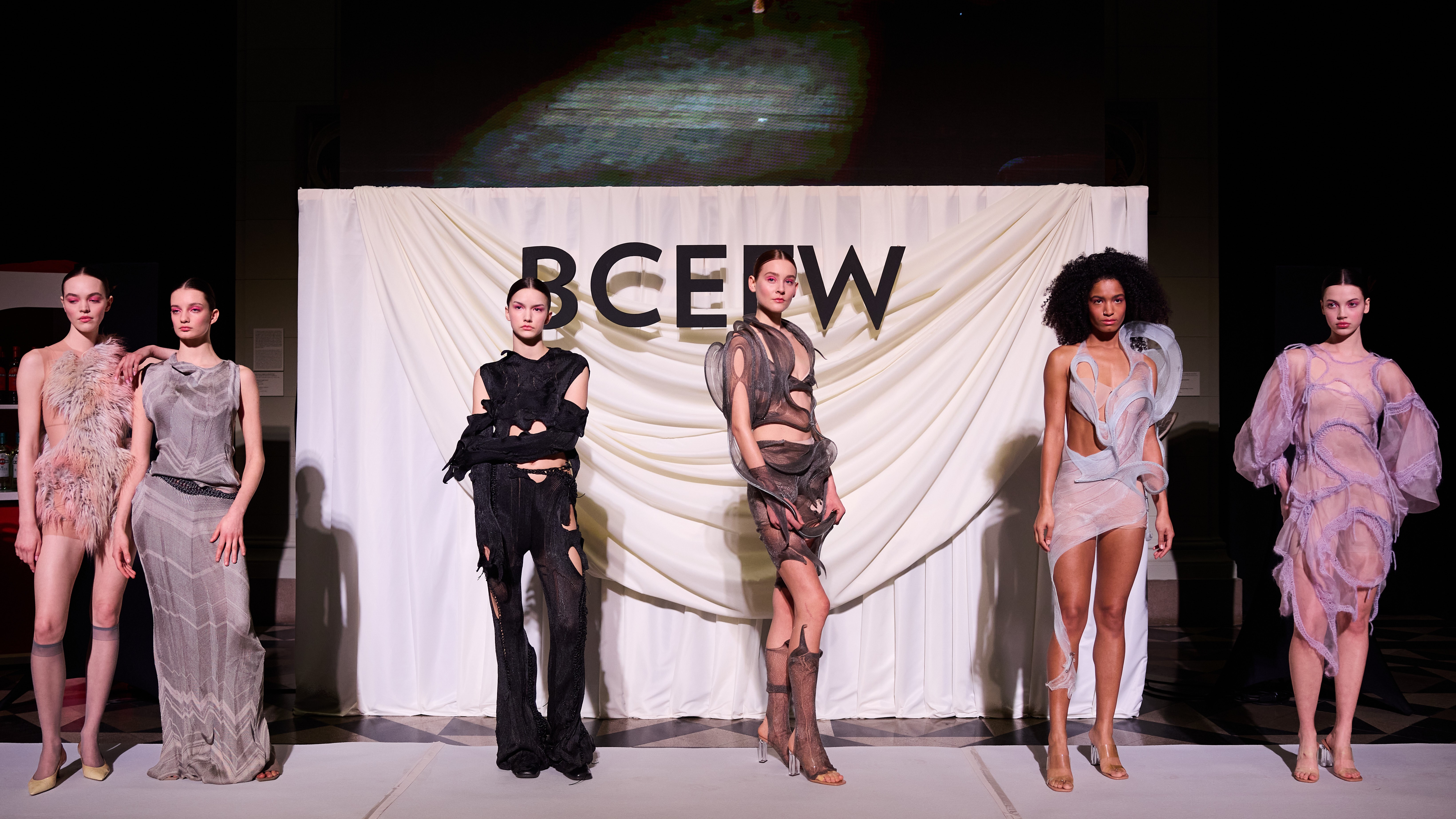 A régiós divatszcéna Budapesten találkozott: Több mint 40 tervező kollekciója volt látható a 17. BCEFW-n 